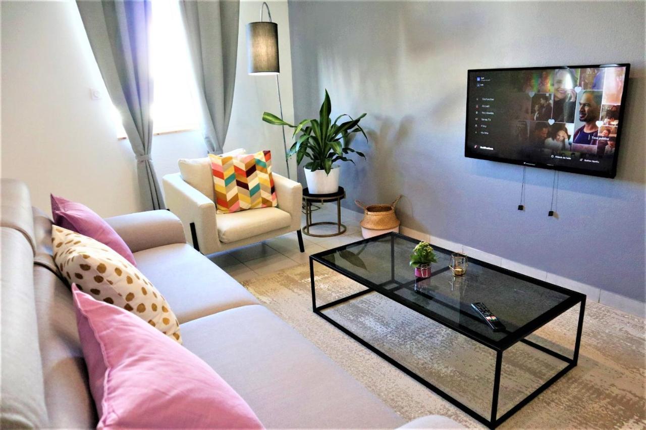 5 Mn Zenith Grande Halle Auvergne,Pied De Gergovie,Garage,Netflix Romagnat Exteriör bild